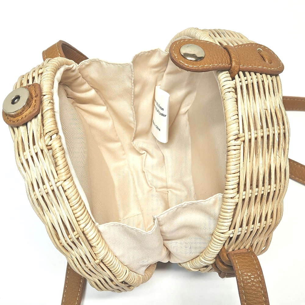 Boho Woven Wicker Canteen Crossbody Bag - Picture 5 of 17
